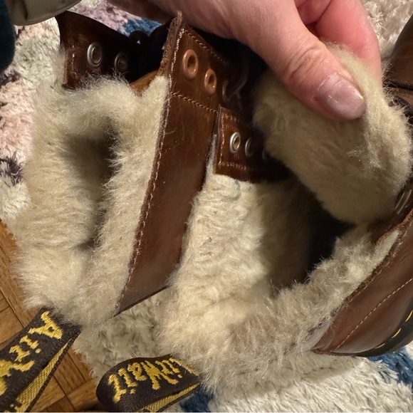 Dr Martens 1460 WOMEN'S FAUX FUR LINED LACE UP BOOTS Butterscotch Size L 7 - Picture 5 of 14